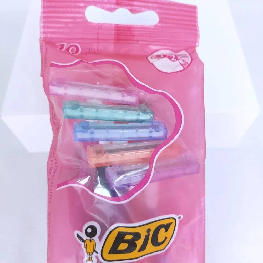 BIC Silky Touch Women's Disposable Razors With 2‎ Blades 10 Count (Pack of 1)